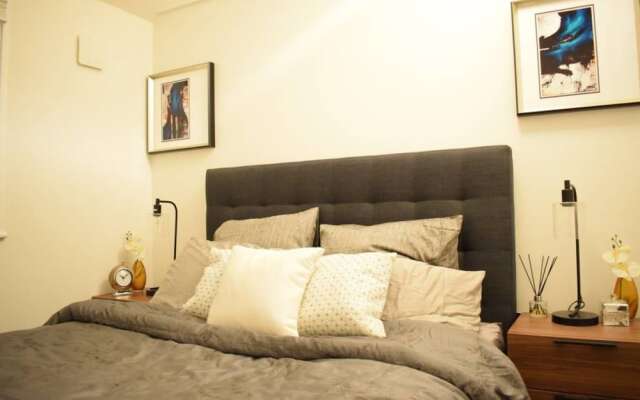 Отель 1 Bedroom Covent Garden Flat Sleeps 4 комната для гостей