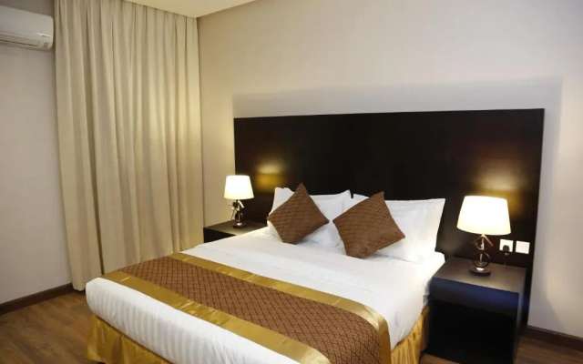 Flora Hotel Suite 2