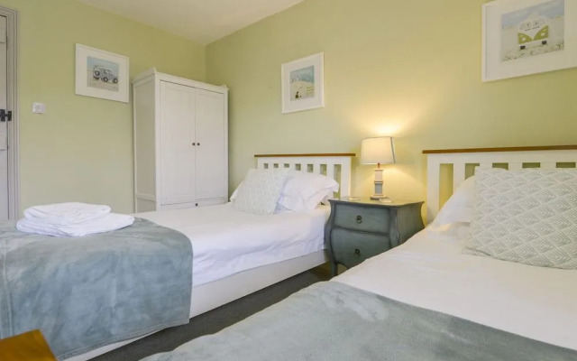 Camelot Cottage