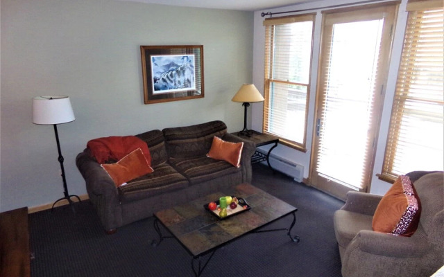 BBCS Black Bear Lodge Deluxe 2Bed 2Bath