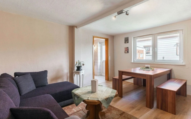 Cosy Flat in Niepars With Garden