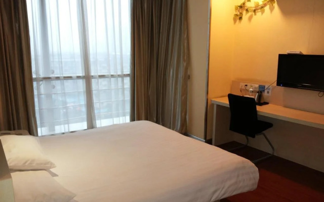 Hanting Express Shaoxing Station Centre