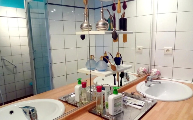 House With one Bedroom in Saint-vincent Puymaufrais, With Enclosed Gar