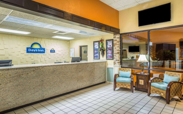Days Inn by Wyndham Lake Park/Valdosta
