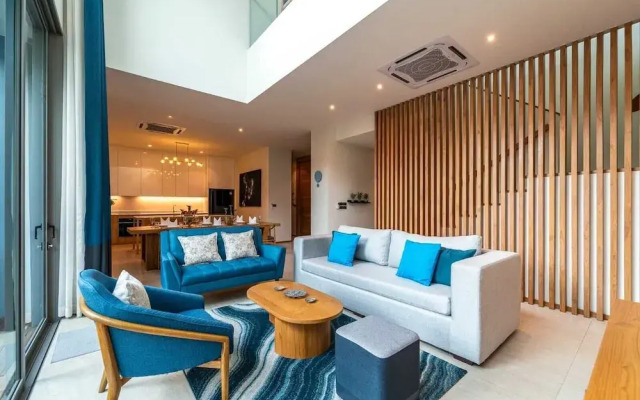 Luxury Teak 4BR Private Pool Villa in Bang Tao