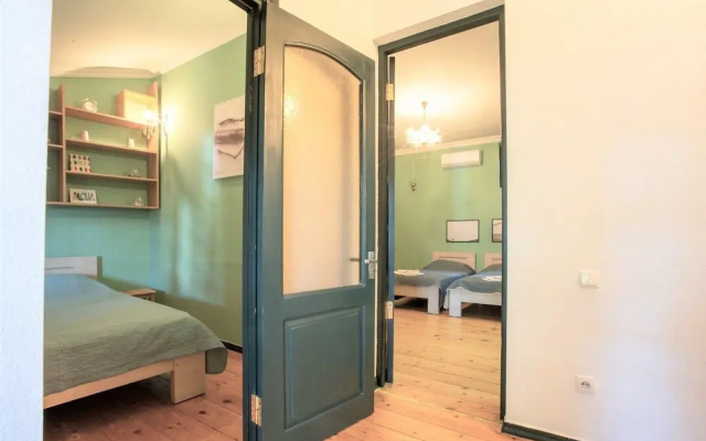 Отель Veranda House, ул. Самрекло, 25