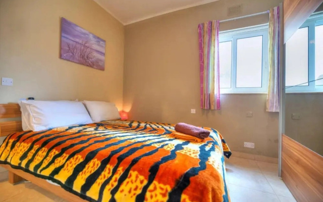 Spacious Apartment With Pool in Misrah Simar Qala