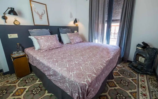 Groc Rooms