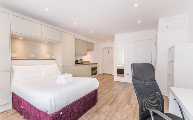 Town or Country-Canute Studio