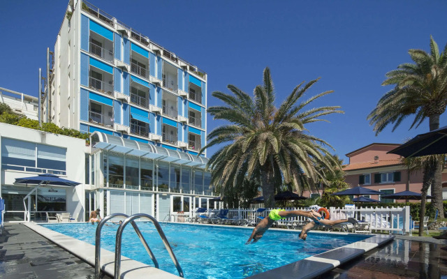 Hotel Excelsior