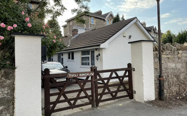 Tivoli Bungalow
