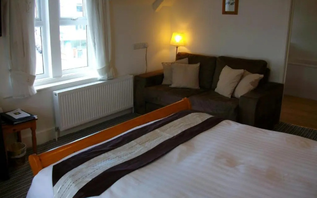 Gate Lodge Guest House