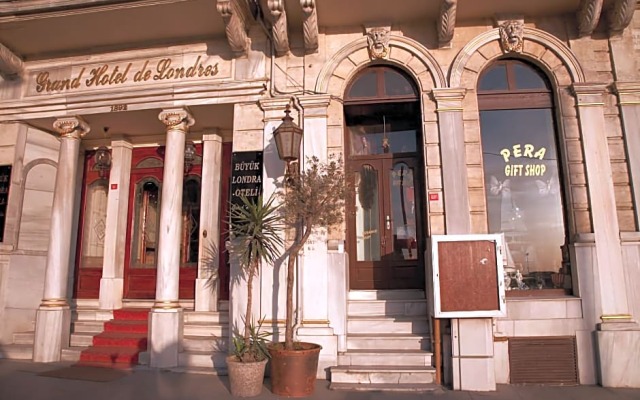 Grand Hotel de Londres - Special Category вид на фасад