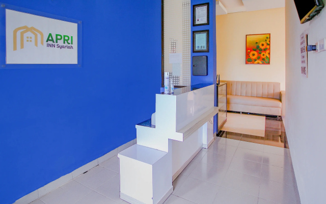 OYO 90072 Apri Inn Syariah