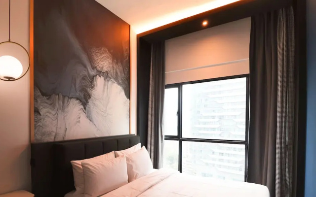 Reizz Residence