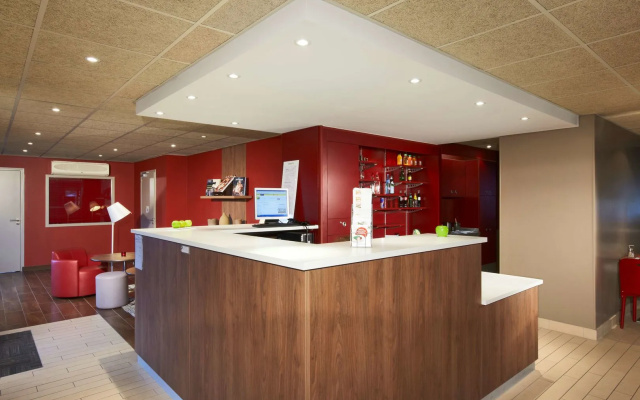 Campanile NATURE - Paris Ouest Gennevilliers Port