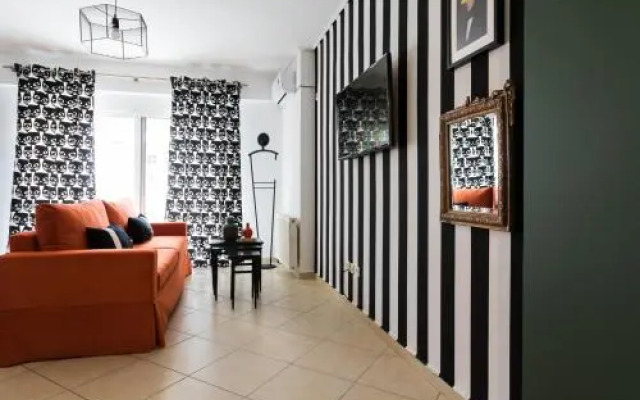 Three-Bedroom Apartment with Acropolis view