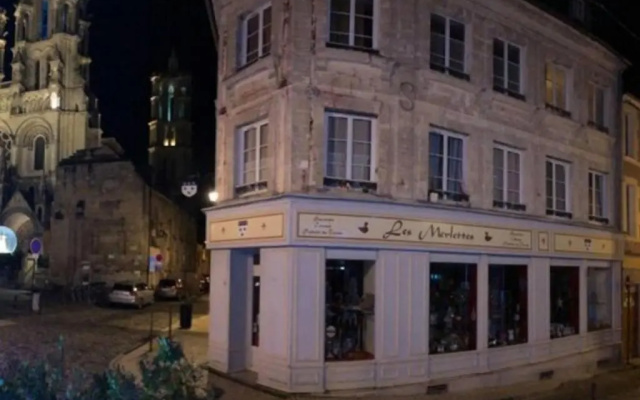 Suite de charme au pied de la cathédrale