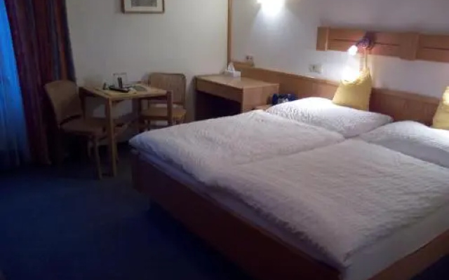 Hotel zum goldenen Hirschen