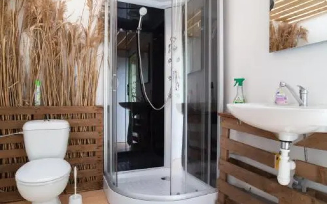 Rastlinky.sk Greenhouse Guestrooms