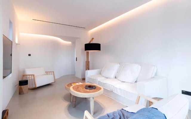 Villa Aqua Marine by Rocks Estates