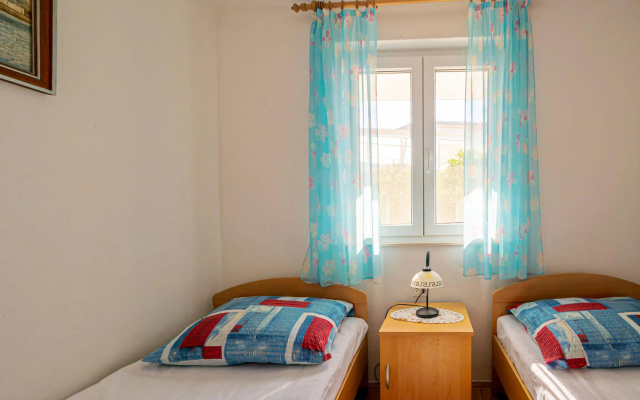 Apartment Vera in Okrug Gornji (Ciovo)