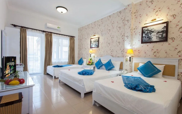 Friends Inn  Travel