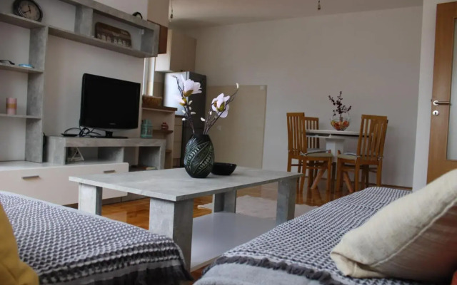 Apartman Sunny Day