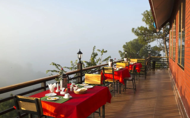 Pine Land Oasis Hotel