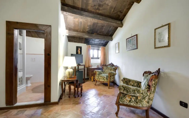Castello Di Caccuri Suites