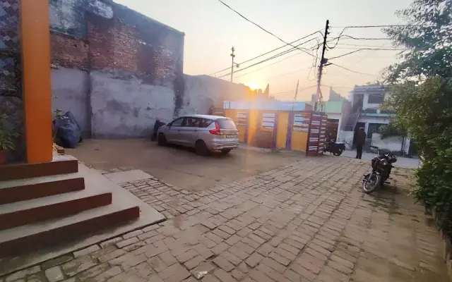 Rudrakasha Guest House By GRB