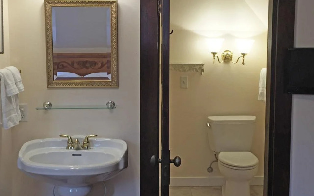 11th Avenue Inn Bed and Breakfast