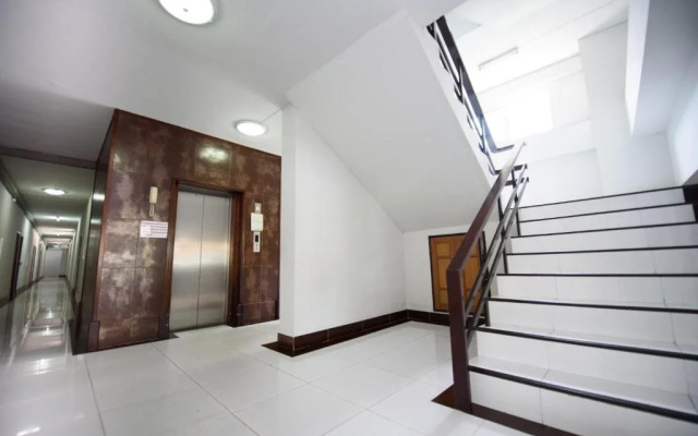 Tararom House