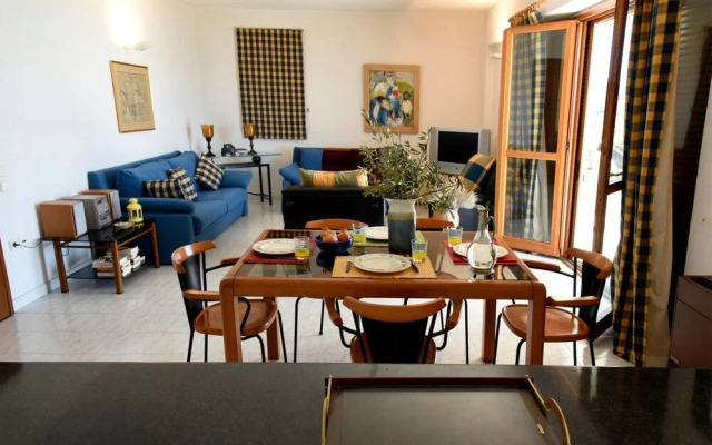 Ground Floor apt. · Villa by the Sea