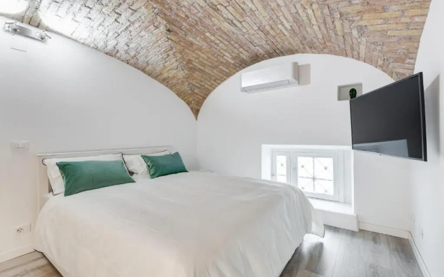 Rome Boutique Home Colosseum