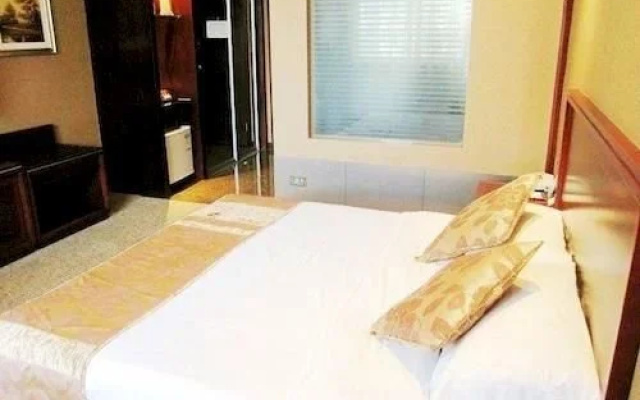 Yangzhong New World Hotel