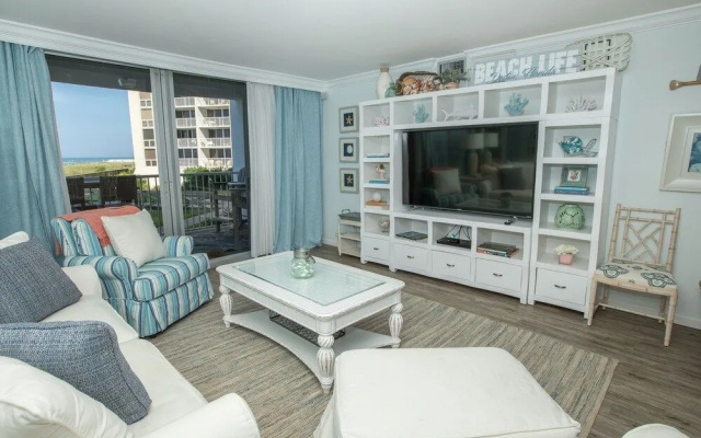 Shoreline Towers 1023 - 2 Br Condo