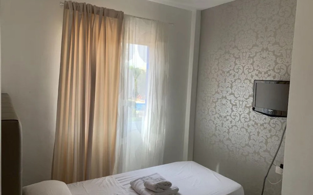 TGS & RUMEX Suites Banus