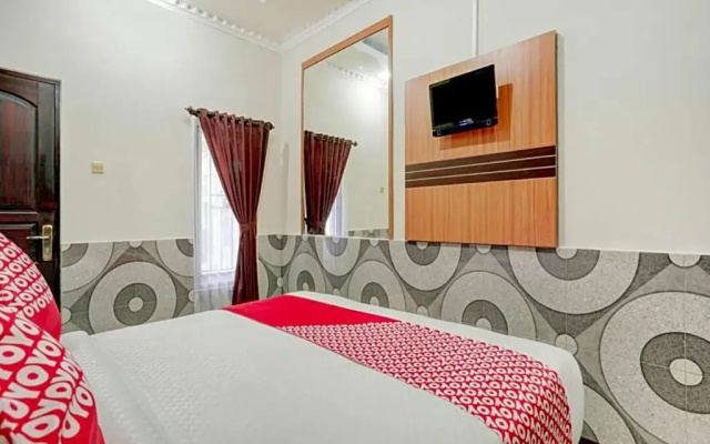 OYO 90131 Liberty Guest House