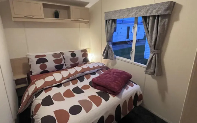 3 Bed Caravan, 8 Berth, Pet Friendly, Parking