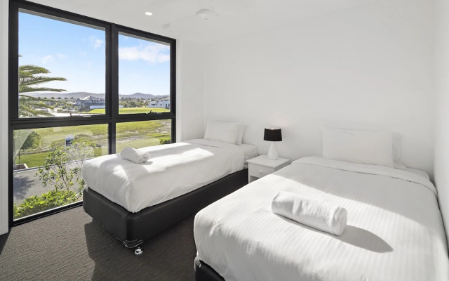 The Peninsula Hope Island