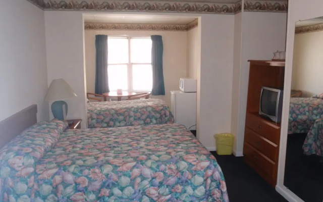 Majestic Hotel & Apartments