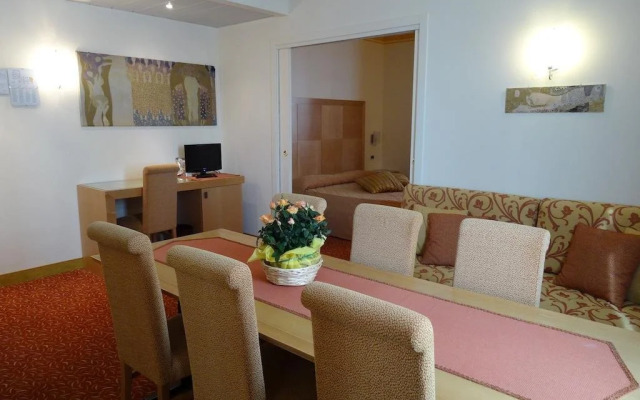 Hotel Roma