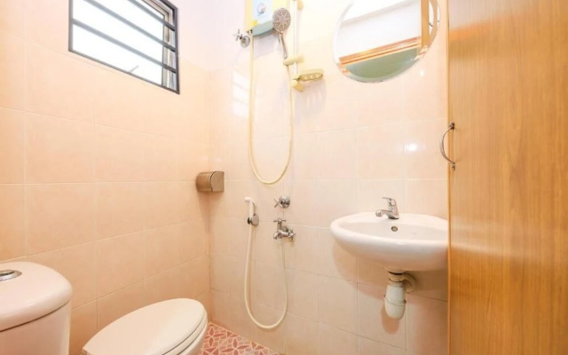 OYO 89835 Hotel Al Azhar