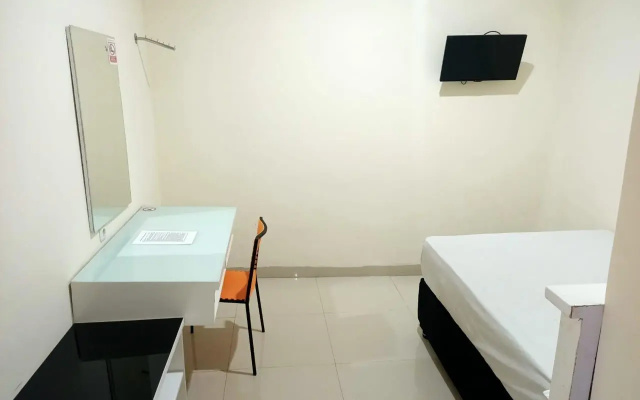OYO 90394 Guest House Sentosa