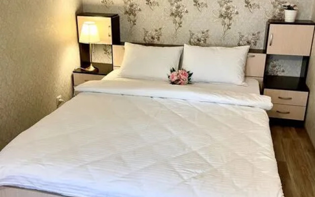 Home Hotel (Хоум Отель) на Обручева 18