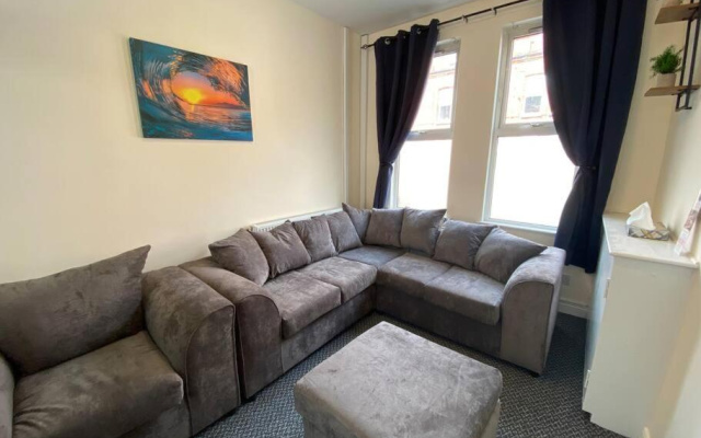 4BR House Popular Ravenhill Road