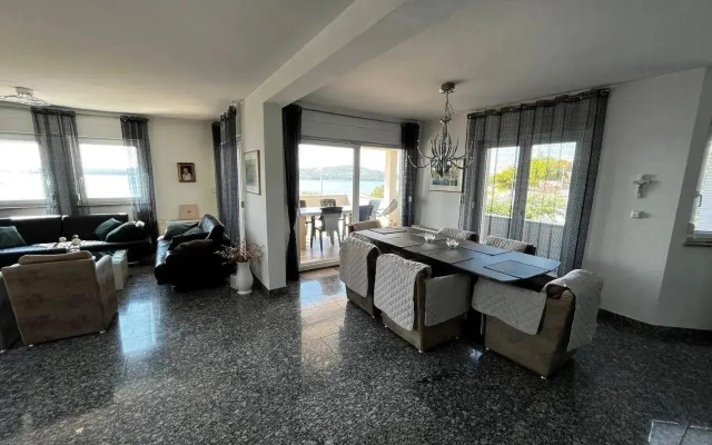Villa Sanja I