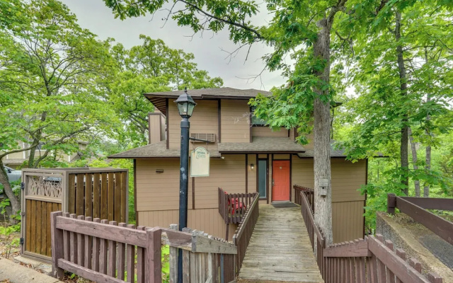 Group Friendly! Lake-view Margaritaville Retreat