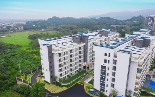 Qiufan Holiday Hotel (Luofu Mountain Guanyin Ancient Temple Branch)